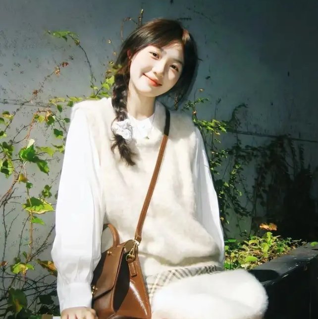 女服务员